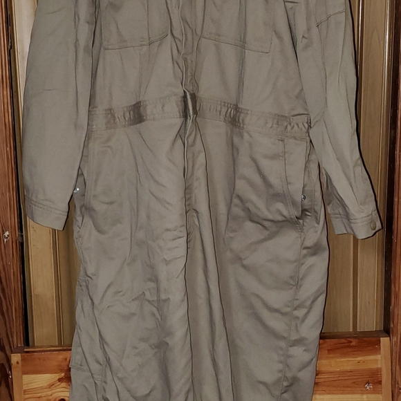 Carhartt FR Jumpsuit - Picture 2 of 4